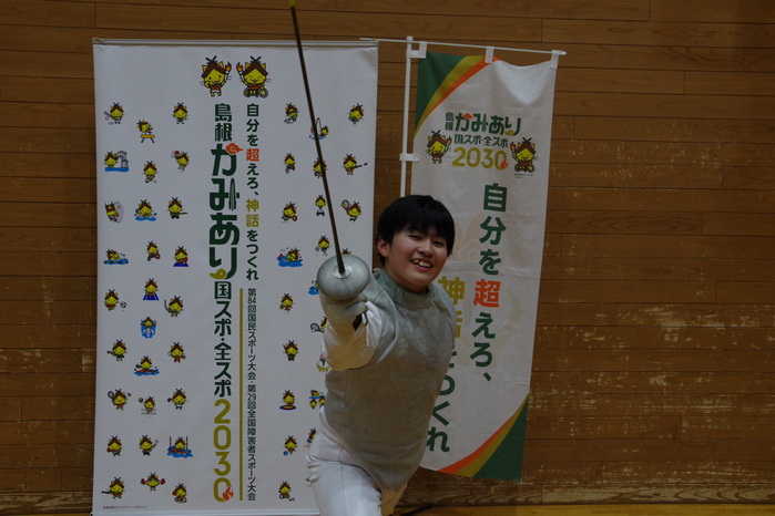 山根選手_フェンシング